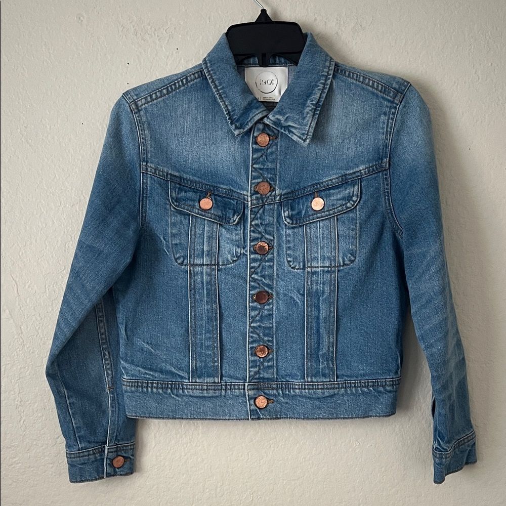 1901 Crop Denim Jacket Weekend Wash in Size S - Picture 2 of 15